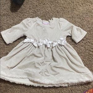 Little girls dress
